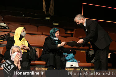 تجلیل از بانوان هنرمند پیشکسوت به مناسبت روز زن‎‎ 