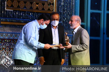  تقدیر از نویسندگان و پژوهشگران برتر در هشتمین دوره هفته هنر انقلاب
