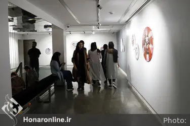 نمایشگاه نقاشی حسنا کارنما در گالری ثالث