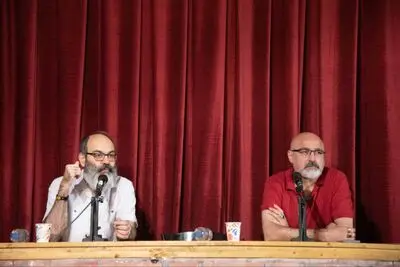 «یانیک»؛ وقتی مخاطب نمایش را قطع کرده و به آن اعتراض می‌کند!

