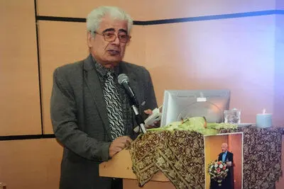 فیض شریفی: مجموعه دو جلدی "مکتب‌های ادبی ایران و جهان" حاصل چهل سال تحقیق است / از مجموعه "داستان زمان ما" کتاب صادق چوبک و هوشنگ گلشیری در راه بازار نشر 