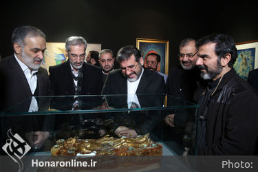 بازدید وزیر فرهنگ از نمایشگاه پانزدهمین جشنواره هنرهای تجسمی