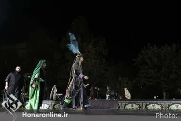 تعزیه "حضرت ابوالفضل‌(ع)" در مقابل تالار وحدت