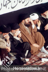 تشییع‌ امام خمینی (ره) به‌ روایت عکاس فرانسوی