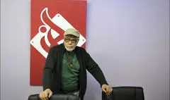 زنجان پور: در شورای سیاست گذاری تئاتر فجر نیستم؛ تئاتر آبنبات‌فروشی شده!