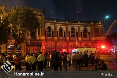 آتش سوزى انبار كالا در ميدان حسن آباد