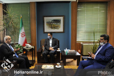 دیدار نماینده وزارت فرهنگ و رهبر ارکستر لبنان با سیدمحمدمجتبی حسینی