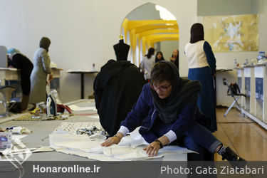 برپایی مسابقه زنده طراحی لباس اجتماع بانوان در تالار وحدت