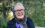 Director of Seattle filmfest Elizabeth Shepherd congratulates children’s week in Iran
