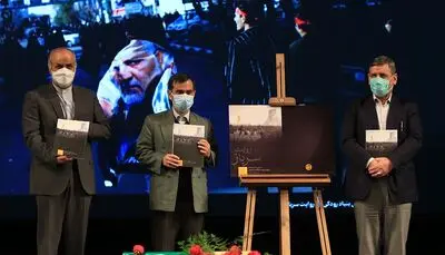 رونمایی از «روایت سرباز» در آیین تجلیل از ناشران فعال در نشر مکتب شهید سلیمانی