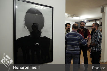افتتاحیه نمایشگاه عکس یوریک کریم مسیحی با عنوان "تهران، غیر رسمی" در گالری دنا 