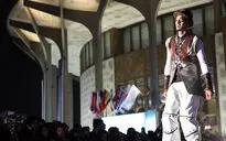 نمایش های خیابانی روز سوم جشنواره تئاتر فجر