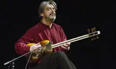  تار ایرانی در قلب اروپا