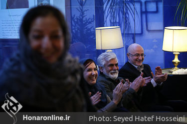 تقدیر هنرمندان تئاتر از علی مرادخانی در کافی شاپ خانه کتاب دانشگاه