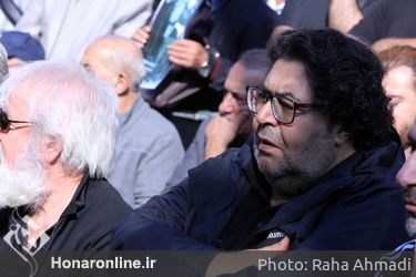 مراسم تشییع پیکر داریوش مهرجویی و همسرش وحیده محمدی‌فر در پهنه رودکی 