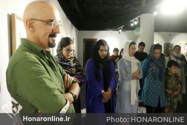 نخستین هفته طراحى کیش با حضور سه نسل از هنرمندان طراح در میکا گالری