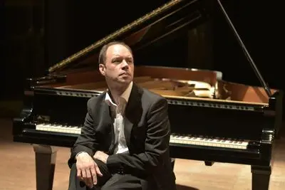 Italian pianist Olaf John Laneri to perform in Tehran