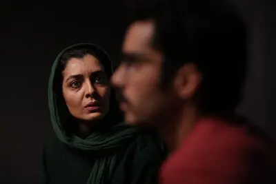 اتاق تاریکی که دربسته می‌ماند...