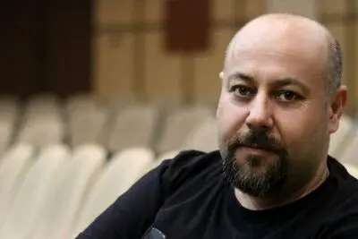 Iranian Director to Stage Mary Poppins Musical in Tehran