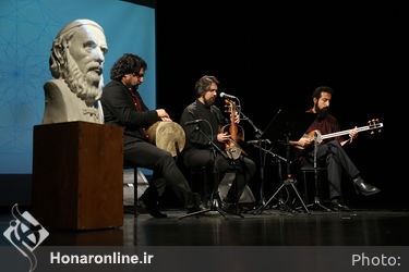 نخستین نشست هزاره خیام در فرهنگسرای نیاوران