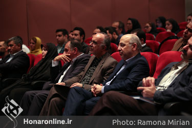 نشست تخصصی جایگاه پوشاک در پدافند غیر عامل