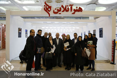 غرفه هنرآنلاین در هفتمین روز بیست و سومین نمایشگاه مطبوعات