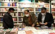 کتابگردی سرپرست معاونت امور هنری در هفته کتاب