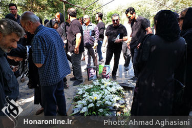 مراسم تشییع پیکر مهدی آرین‌نژاد دوبلور پیشکسوت 