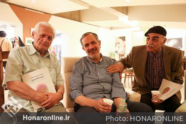 دیدار احمد مسجدجامعی از نمایشگاه" رویکردها و گرایش ها در هنر معاصر ایران"در گالری پردیس ملت