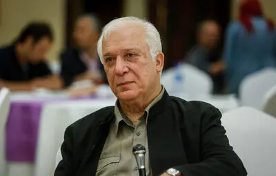 مراسم یادبود خسرو سینایی مجازی برگزار می‌شود