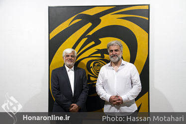 بازدید محمدرضا عارف و سیده فاطمه ذوالقدر از نمایشگاه بهمن پناهی