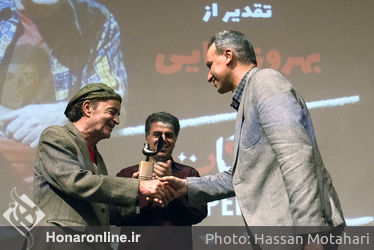  تقدیر از بهروز بقایی در اجرای نمایش "آپرکات" 