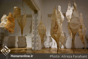 نمایشگاه گروهی جان پناه در گالری عمارت روبرو