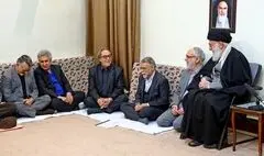 سوگواری هنرمندان در بدرقه رهبر شهید