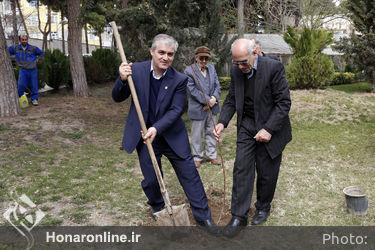 تجلیل از هنرمندان پیشکسوت متولدین اسفندماه 