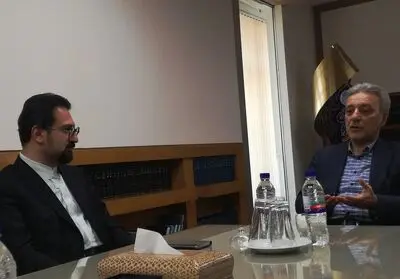 ضرورت نگاه فرایندی و ملی به هنر / نشست معاون هنری با رییس دانشگاه تهران