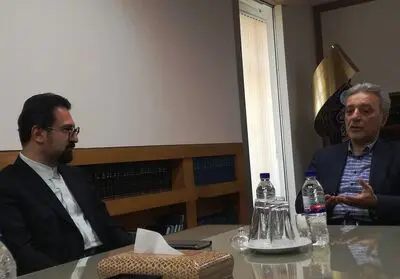 ضرورت نگاه فرایندی و ملی به هنر / نشست معاون هنری با رییس دانشگاه تهران
