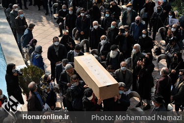 مراسم تشییع پیکر " کامبیز درمبخش " از مقابل خانه هنرمندان