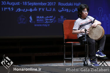 تنبک نوازی در ششمین روز از جشنواره ملی موسیقی جوان در تالار رودکی