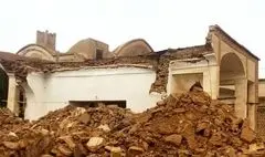 تخریب  یک خانه تاریخی به علت اختلاف مالکان / سر در خانه تاریخی قیصری فرو ریخت