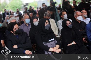 مراسم تشییع هنرمند شهیر حبیب الله صادقی