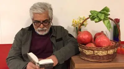 اعلام برنامه تالارهای نمایشی تئا‌تر شهر / پخش "غواص‌ها بوی نعناع می‌دهند" از رادیو نمایش / حافظ‌خوانی حسین پاکدل در پالیز