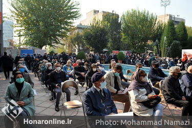 مراسم تشییع پیکر " کامبیز درمبخش " از مقابل خانه هنرمندان