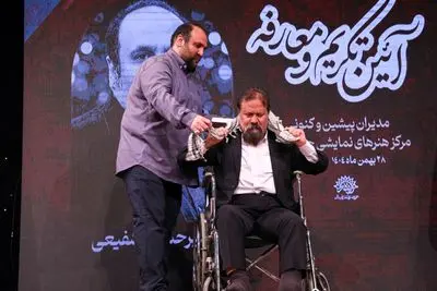 آئین تکریم و معارفه مدیر مرکز هنرهای نمایشی حوزه هنری برگزار شد