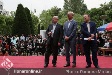 جشن خانه تئاتر در فضای باز خانه هنر مندان