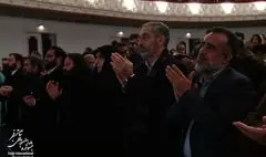 «ایرانیان» با استقبال چشمگیر مخاطبان روی صحنه رفت