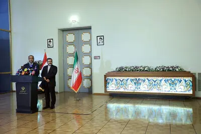 نشست خبری وزیر فرهنگ با همتای عراقی در تالار وحدت | هفته سینمای ایران در بغداد برگزار می‌‎شود