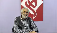 علیرضا کوشک‌جلالی، نمایش «پابرهنه، لخت، قلبی در مشت» را به صحنه می‌برد