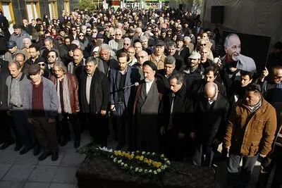 خداحافظی با هنرمندی که همیشه می‌خندید / جعفر والی به آرامگاه ابدی‌ تشییع شد