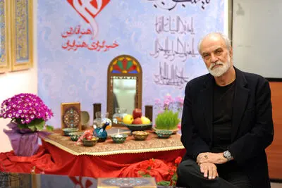 آیدین آغداشلو: هر سال یک قرآن نفیس با تذهیب فوق‌العاده در سفره هفت سین می‌گذارم / جهان اطرافم را تا جایی که مقدور بود بلعیدم